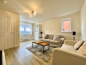 Lounge- click for photo gallery